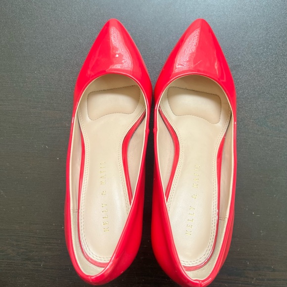 Kelly and Katie Barbie Pink Heels - Picture 4 of 7